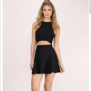 Black skater skirt
